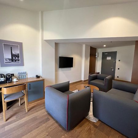 Gudauri Lodge ภายนอก รูปภาพ A suite at the hotel