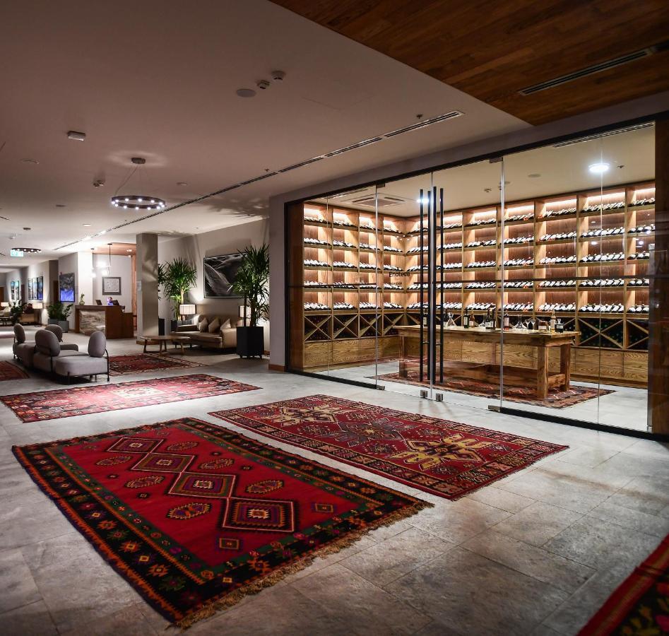 Gudauri Lodge ภายนอก รูปภาพ Wine cellar